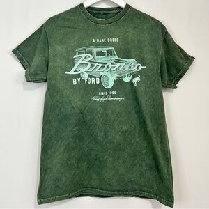 Ford Bronco Short Sleeve Cotton Graphic Tee Green Size Medium NWOT